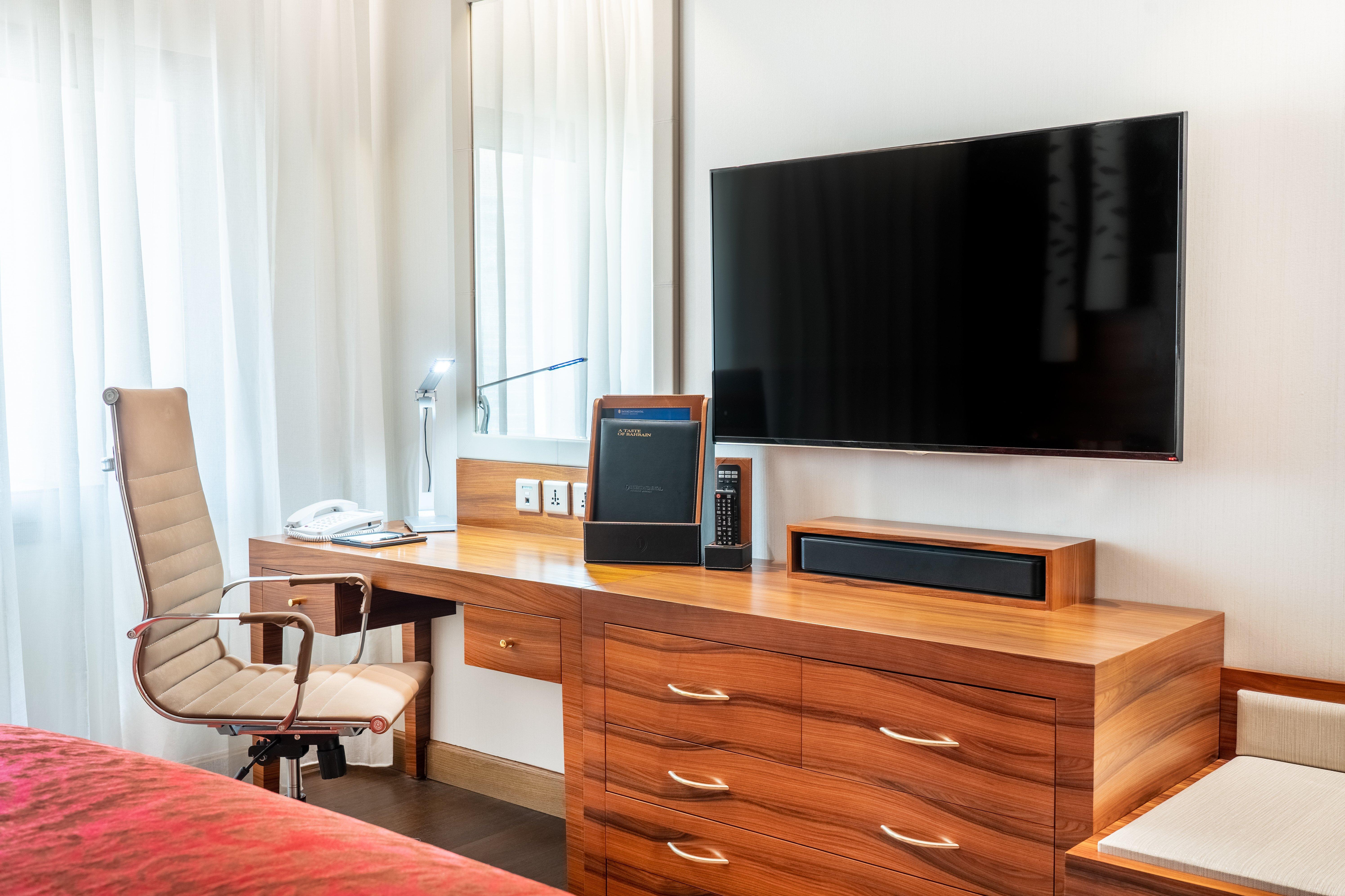 Intercontinental Bahrain, An Ihg Hotel Manama Ngoại thất bức ảnh A television set