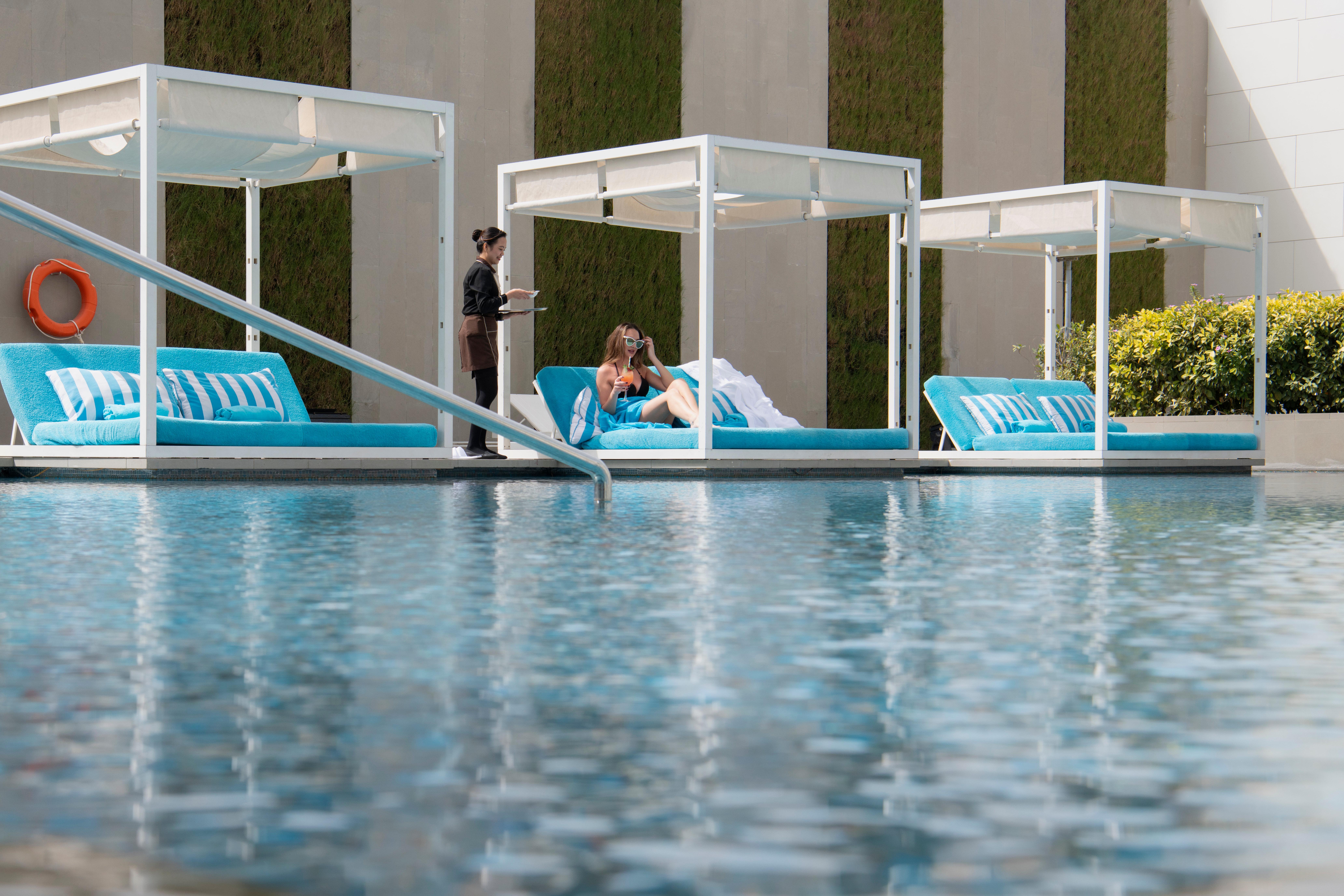 Intercontinental Bahrain, An Ihg Hotel Manama Ngoại thất bức ảnh The pool at the hotel